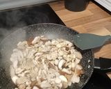 Foto del paso 3 de la receta: Lomo bañado en cerveza con salsa de setas