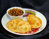 A picture of step 13 of Chole bhature.