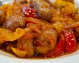 Foto del paso 4 de la receta Salteado de salchichas con pimientos tricolor