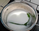 Foto langkah ke 2 dari resep Bubur Sumsum Lembut (Takaran Sendok).