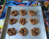 Foto langkah ke 3 dari resep Gluten Free Double Choco Oat Cookies.