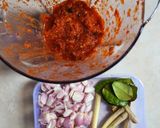 Foto langkah ke 3 dari resep Baby Cumi Sambal Bawang.
