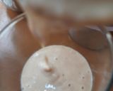 A picture of step 3 of Oats, Banana and Coconut Smoothie vegan.