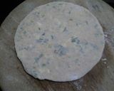 A picture of step 7 of Paneer Paratha.