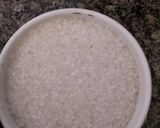 A picture of step 1 of Karachi halwa.