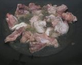 Foto langkah ke 2 dari resep Ayam Goreng Mentega.