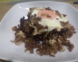 รูปขั้นตอนการทำที่ 3 ของ ข้าวหน้าเนื้อเทอร์ ไข่ออนเซ็น #หม้อไฟฟ้า #ทำง่ายๆ