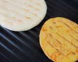 Foto del paso 3 de la receta: Arepa Venezolana