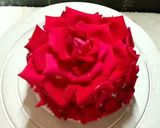 A picture of step 7 of Valentine special Rose cake.