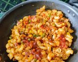 A picture of step 5 of Macaroni with Green Olives.