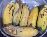 Foto langkah ke 1 dari resep Choco Cheeze Melted Banana Balls (bola-bola pisang coklat keju lumer).