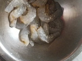 प्रॉन्स बॉल