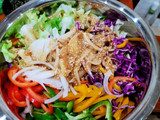 Salad trộn sốt mè rang (ăn chay được)