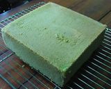 Foto langkah ke 8 dari resep Pandan Sponge Cake Lembut banget + anti seret.