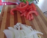 Foto del paso 1 de la receta: Ensalada tibia de arroz repollo tomate