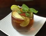 A picture of step 2 of Apple Iced Tea.