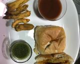 A picture of step 6 of Vada paav.