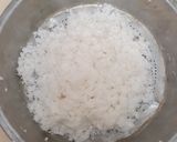 Foto langkah ke 3 dari resep Bola-bola ubi pandan.