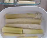 Foto del paso 1 de la receta: Puerros con jamón en Bechamel