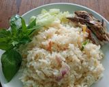 Foto langkah ke 3 dari resep Nasi Goreng Ikan Asin.