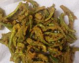 A picture of step 3 of Gourd fries.