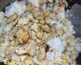 Gambar langkah 5 resipi Nasi Goreng Ayam Bersayur.
