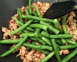 Foto langkah ke 5 dari resep Tumis Buncis Daging Cincang.
