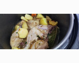 Foto del paso 4 de la receta: Pollo en salsa de cerveza en Olla GM D