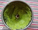 A picture of step 2 of Guava dhaniya chutney.