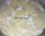 Foto langkah ke 1 dari resep Pasta Sosis Sambal Kacang.