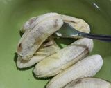 Foto langkah ke 4 dari resep Roti Tawar Pisang Kurma (Sourdough).