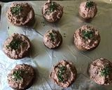 Une image de l'étape 3 de Champignons farcis feta tomate et basilic.