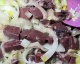 Foto del paso 2 de la receta: Hígado de vacuno encebollado