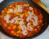 Foto del paso 4 de la receta: Pisto con gambas