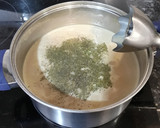 Foto del paso 2 de la receta: Sopa de cebolla con flores y soja texturizada