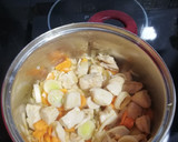 Foto del paso 4 de la receta: Guiso de verduras y pollo ligero