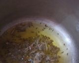 A picture of step 1 of Matar pulao.
