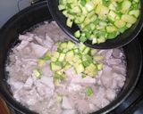 Foto del paso 3 de la receta: Puerco con calabacitas y queso