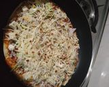A picture of step 3 of Veg cheese pizza.