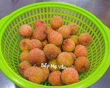 Hình bước làm 1 của món Vải ngâm đường phèn