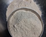 A picture of step 1 of Rajgira Farali Puri.