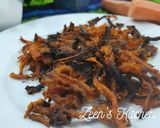 A picture of step 3 of Baked Carrot Peels.