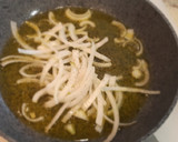Foto del paso 2 de la receta: Salteado de salchichas y verduras