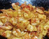 Foto langkah ke 5 dari resep Sambel Goreng Kentang Udang.