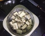 A picture of step 1 of Paneer pan manchurian.