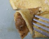 A picture of step 9 of Sweet omelette with gooseberry compote.