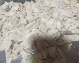 नमक पारे (Namak pare recipe in Hindi) रेसिपी चरण 1 फोटो