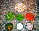 A picture of step 1 of Methi Mutter Makhana.