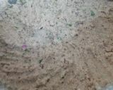 A picture of step 4 of Lobhiya black eyed beans ke pakode.