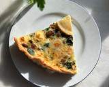 Foto del paso 20 de la receta: Quiche de espinacas y queso de cabra con uvas pasas, vegetariana